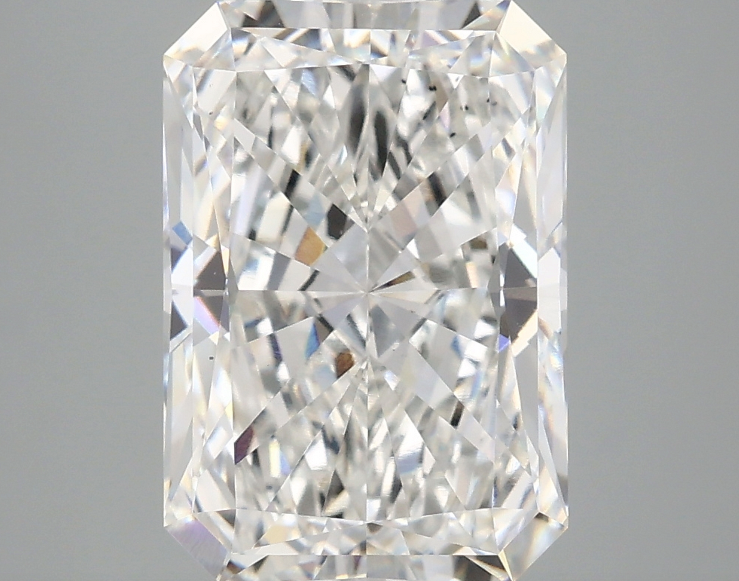 4 CT Radiant Cut Lab Grown Diamond IGI Certified