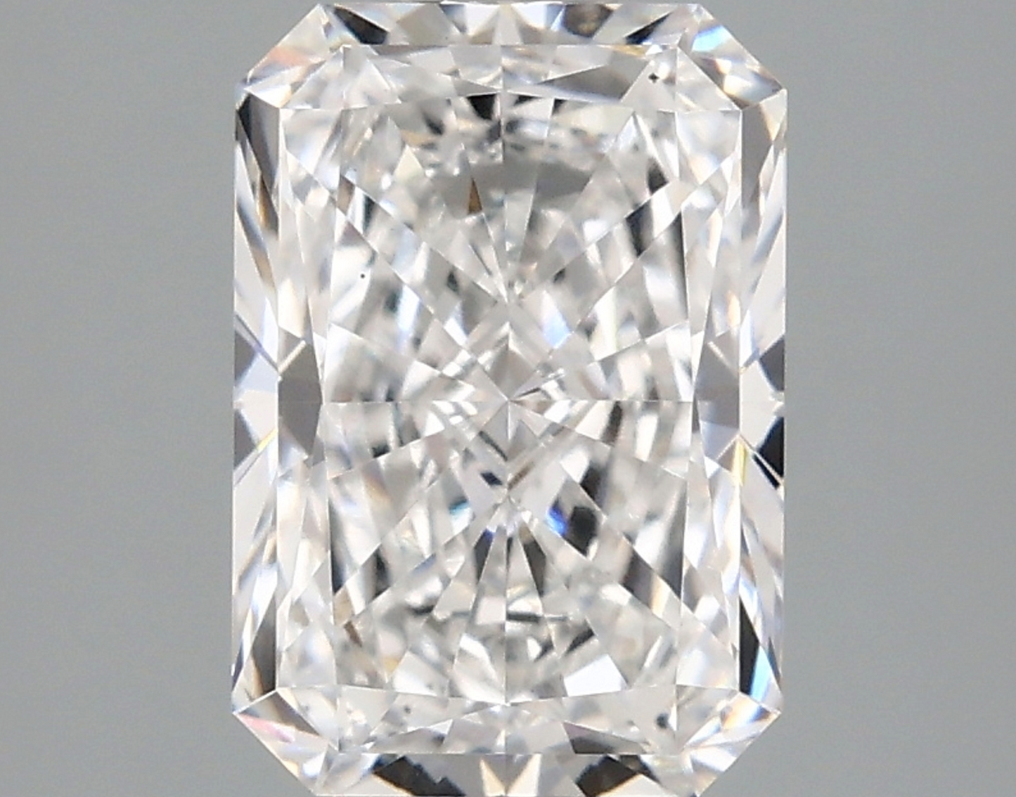 2 CT Radiant Cut Lab Grown Diamond IGI Certified