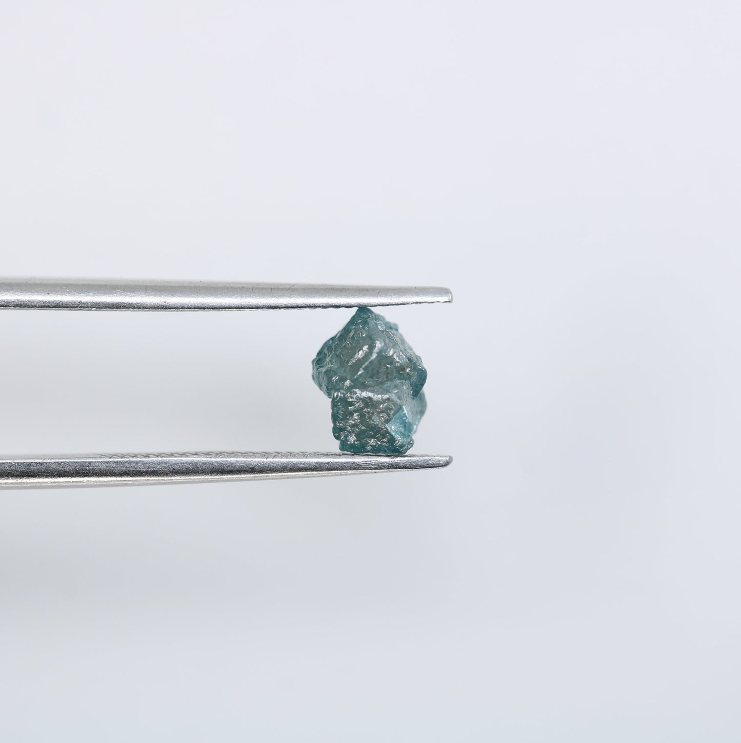 0.99 CT Natural Uncut Blue Rough Diamond - Ideal for Gold Wedding Ring - Perfect Gemstone for Custom Gold Jewelry