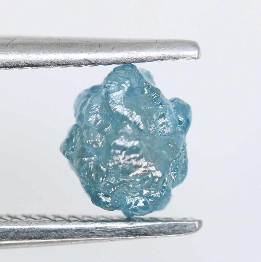 0.81 CT Blue Fancy Rough Uncut Diamond - Unique Gemstone for Engagement Rings and Custom Gold Jewelry