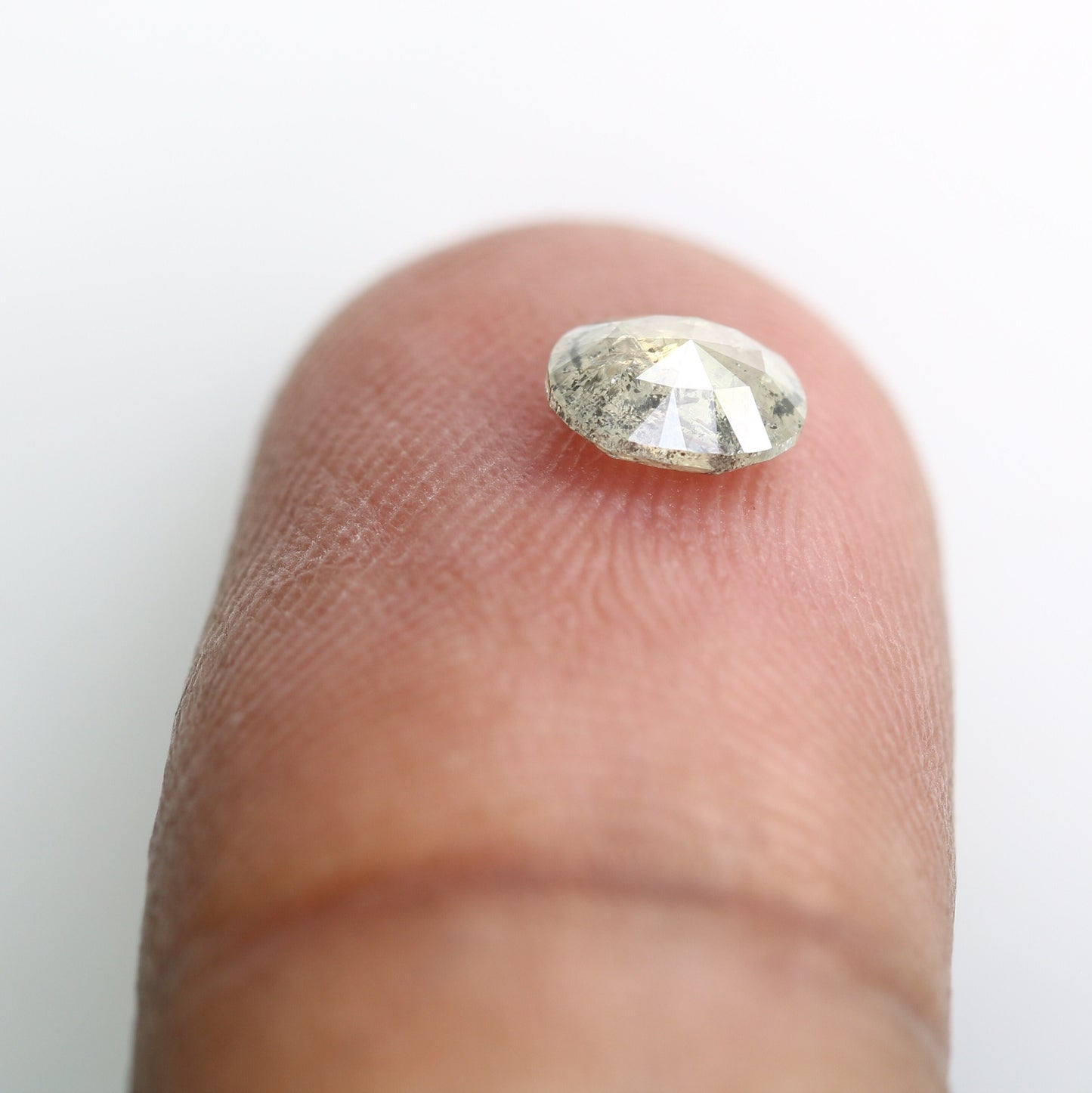 0.61 CT Elegant Salt and Pepper Oval Diamond | Perfect for Wedding Ring, Jewelry for Multiple Occasions, Gold Ring