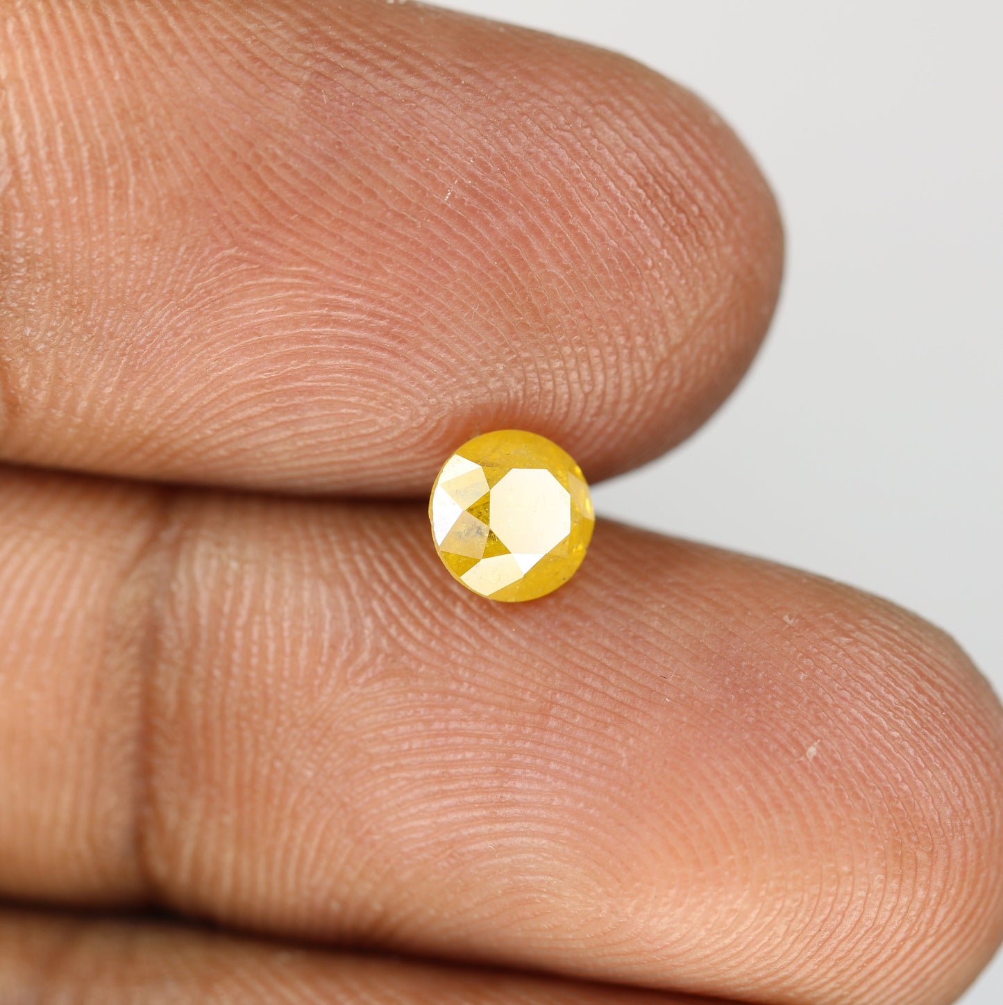 0.94 CT Yellow Round Brilliant Cut Diamond | Ideal for Engagement Rings and Wedding Jewelry | Prong Set | Perfect Gift for Her | Gold Ring