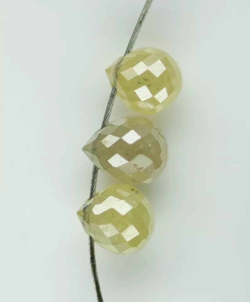 0.62 CT Loose Fancy Multi Color Diamond Beads Tear Drops Drilled Drops Diamond Beads For Necklace Bracelet Jewelry Diamonds
