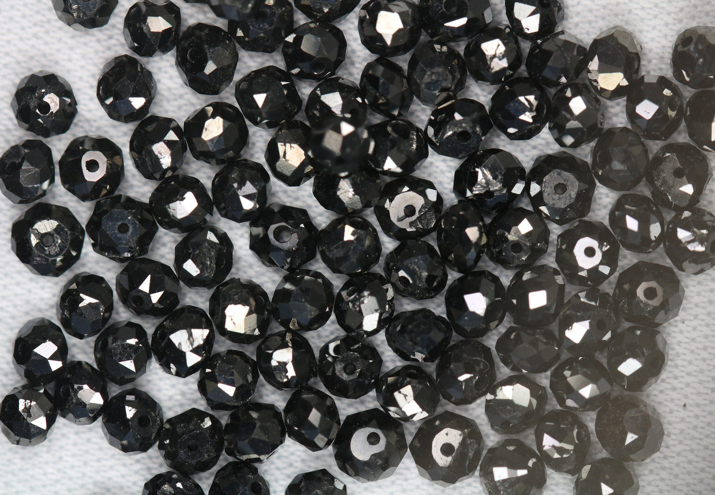 Natural Loose Round Black Diamonds โ Fancy Color, 1.50 to 3.10 MM, 20-Piece Bead Lot | Raw Black Diamonds for Elegant Custom Jewelry Designs