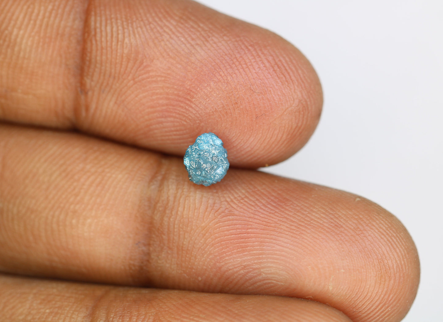 0.93 carat beautiful blue raw rough uncut fancy diamond for designer necklace gold ring diamonds