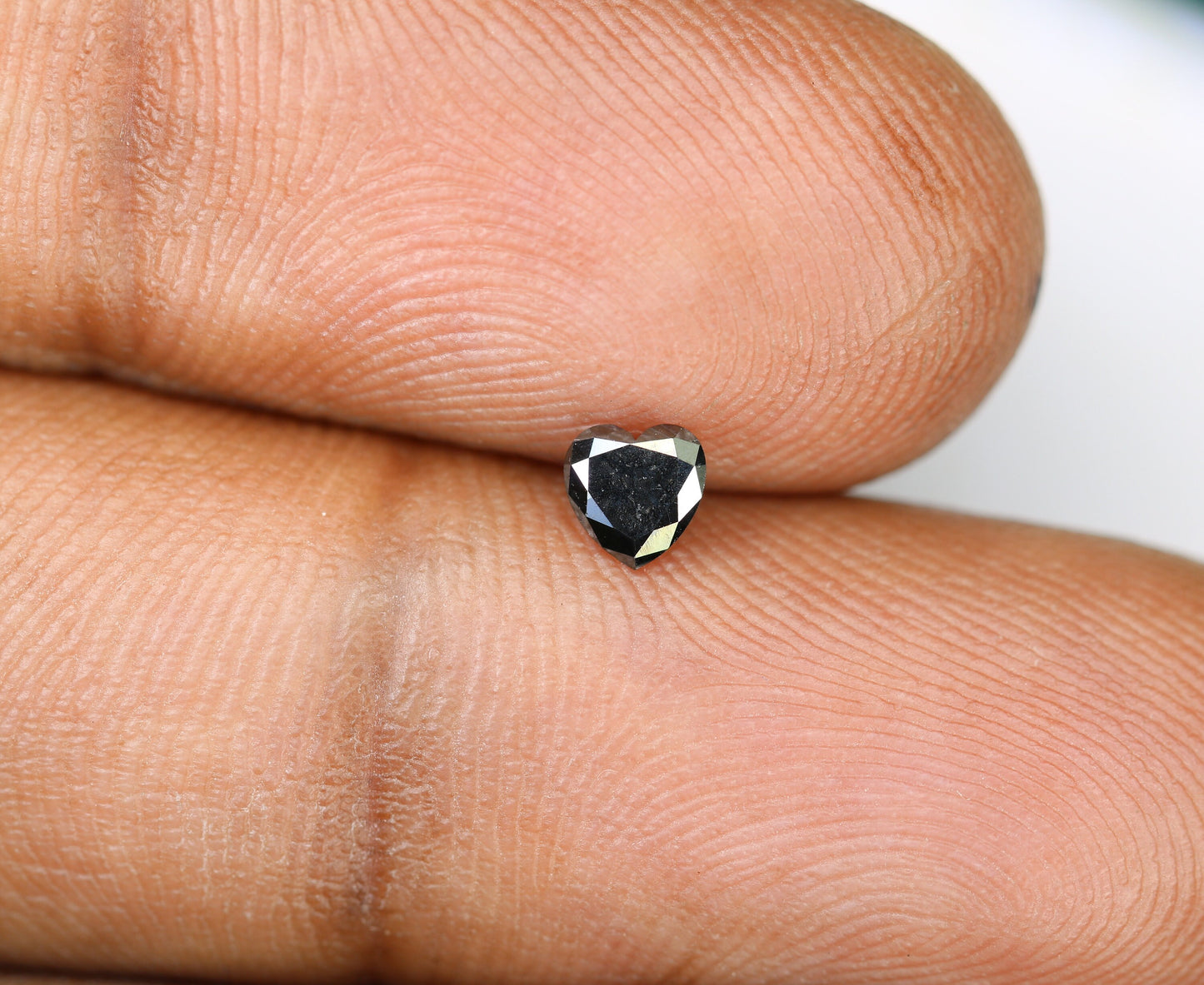 Heartfelt Elegance: 0.26 CT Heart-Shaped Black Diamond - Perfect for Every Occasion!For Gold Ring Diamonds