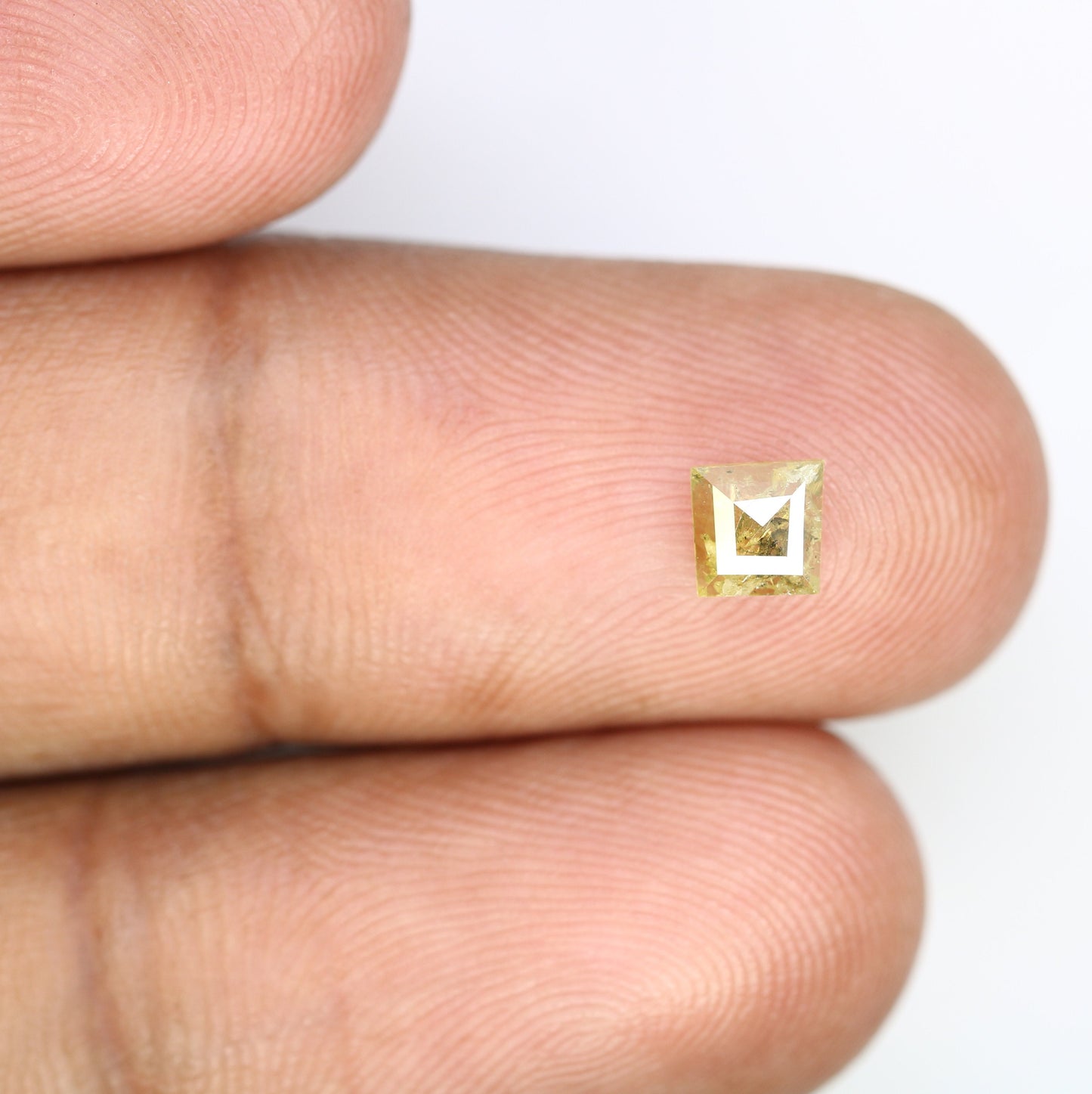 0.50 CT Geometric Shape Green Color Diamond For Multiple Occasions And WeddingFor Gold Ring Diamonds