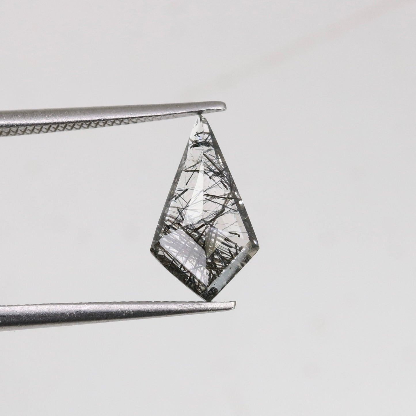 1.21 CT Gorgeous Black Rutile Kite Shape Gemstone for Weddings and Special Occasions - Elegant Jewelry with Classy Color Diamonds
