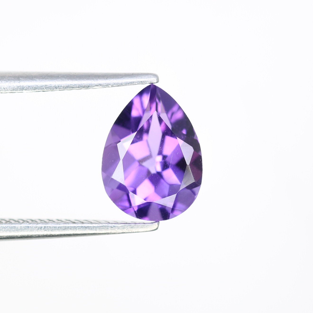 1.17 CT Beautiful Amethyst Pear Shape Gemstone for Pendant - Perfect Gift for Loved Ones and Fine Jewelry