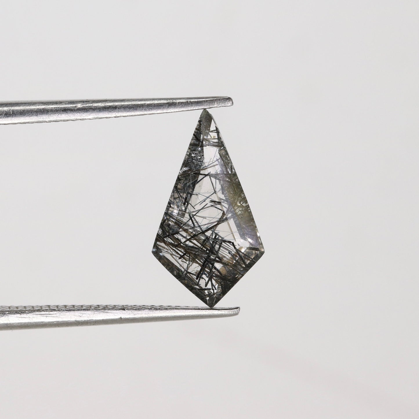 1.21 CT Gorgeous Black Rutile Kite Shape Gemstone for Weddings and Special Occasions - Elegant Jewelry with Classy Color Diamonds