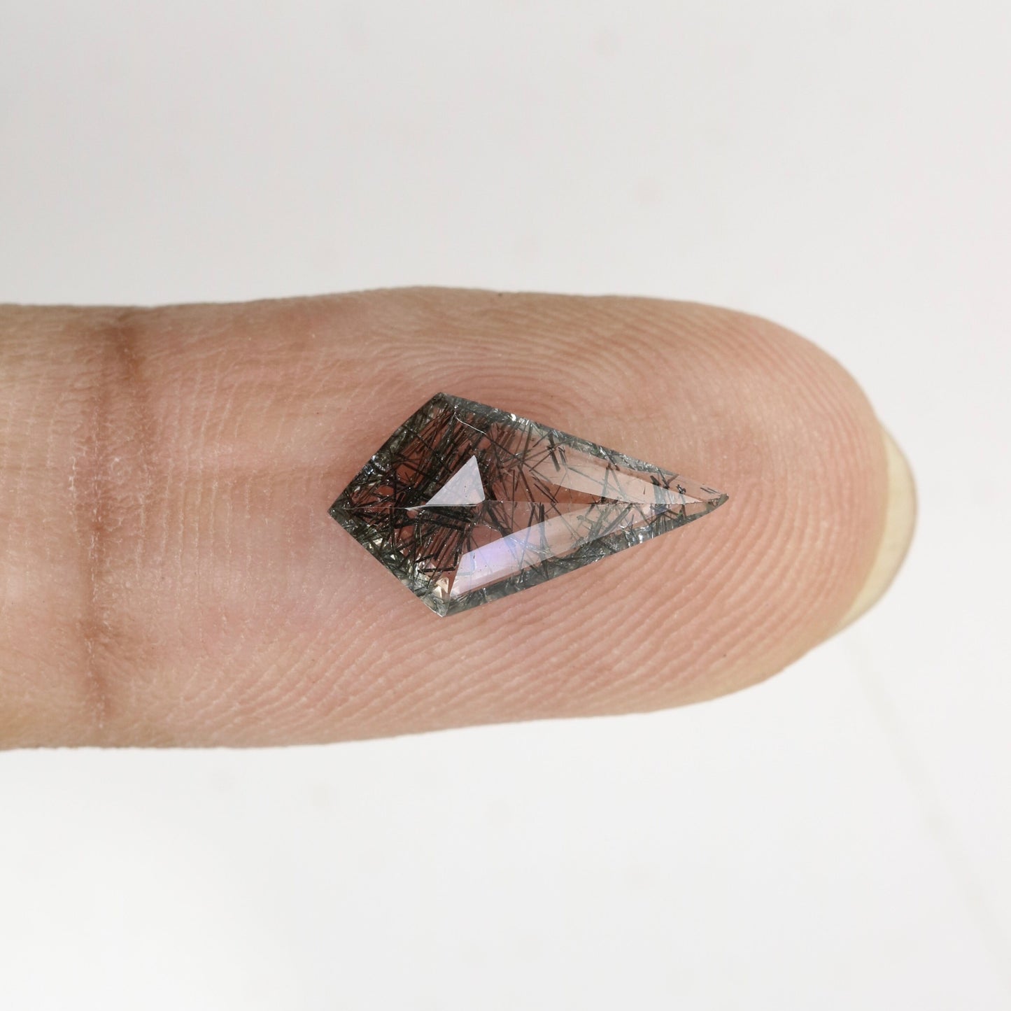 1.21 CT Gorgeous Black Rutile Kite Shape Gemstone for Weddings and Special Occasions - Elegant Jewelry with Classy Color Diamonds