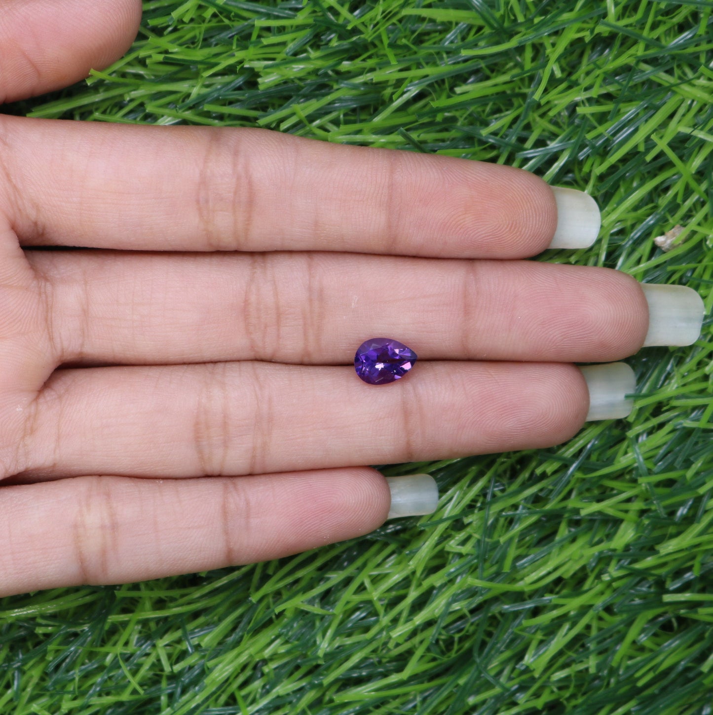 1.17 CT Beautiful Amethyst Pear Shape Gemstone for Pendant - Perfect Gift for Loved Ones and Fine Jewelry
