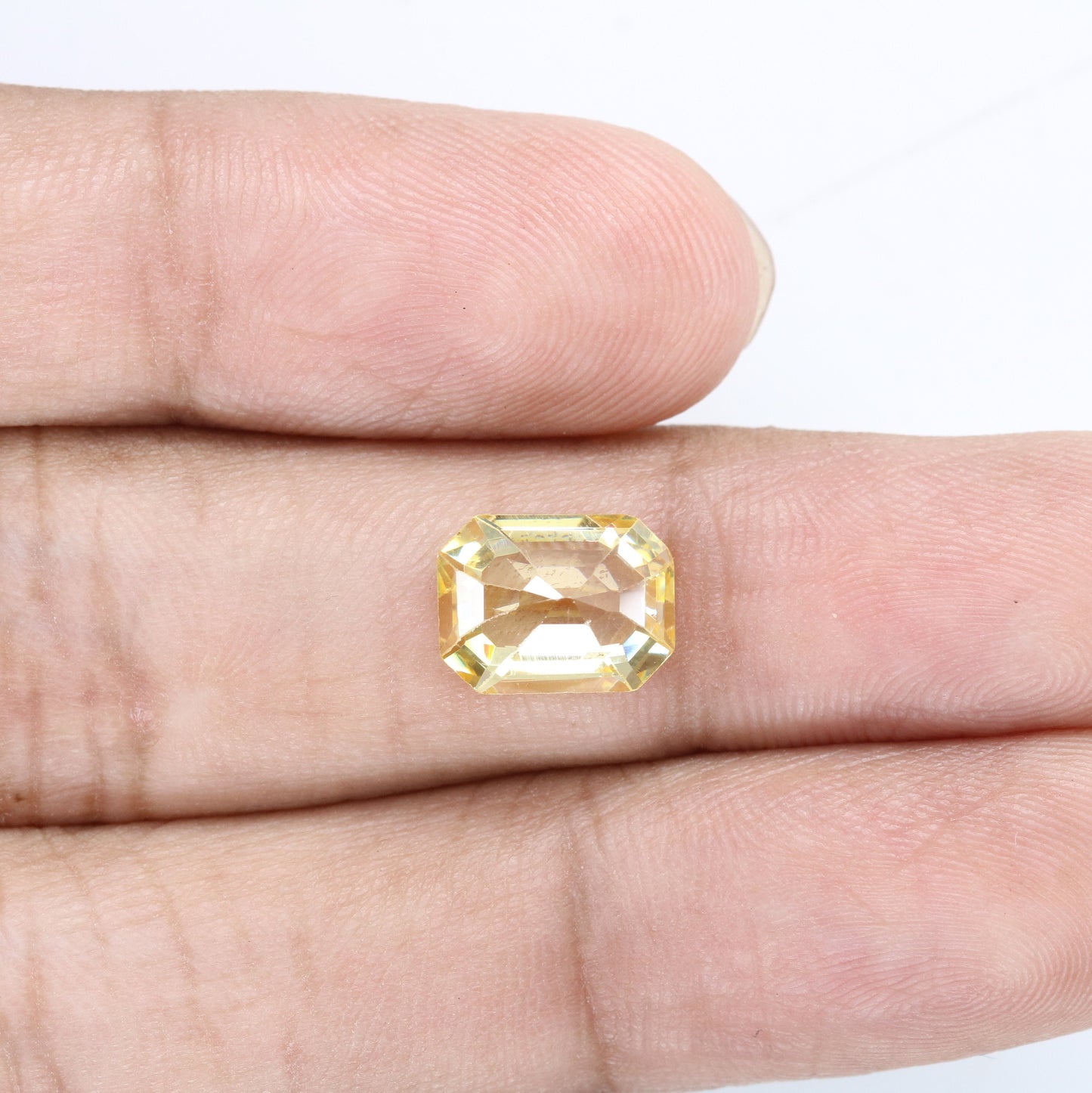4.21 CT Rustic Citrine Emerald Shape Sapphire Gemstone - Stunning Natural Stone for Fine Jewelry and Diamonds