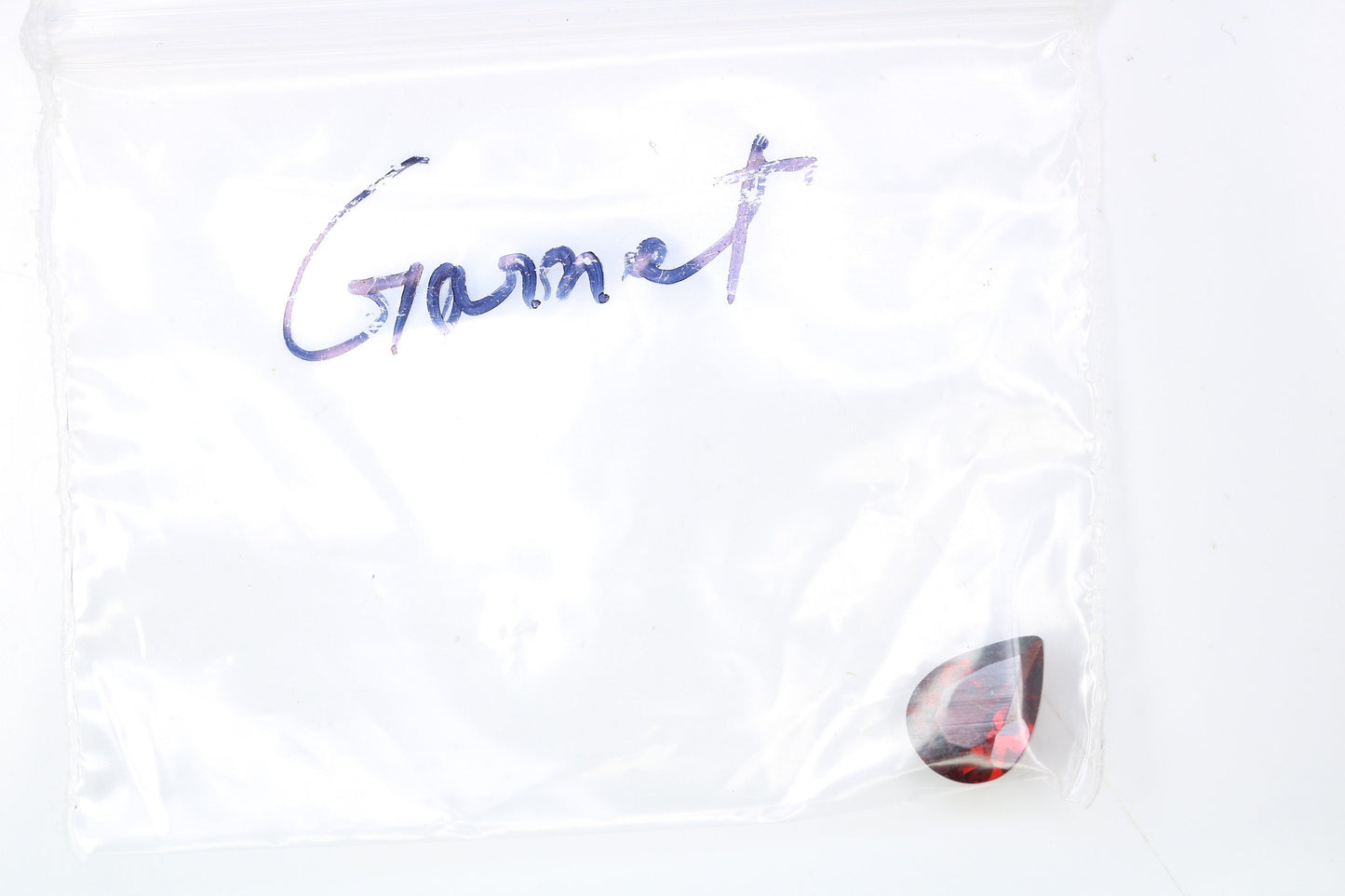 1.34 CT Elegant Red Pear Cut Garnet Gemstone for Weddings and Special Occasions - Perfect Gift for Daughter with Gold Ring and Diamonds