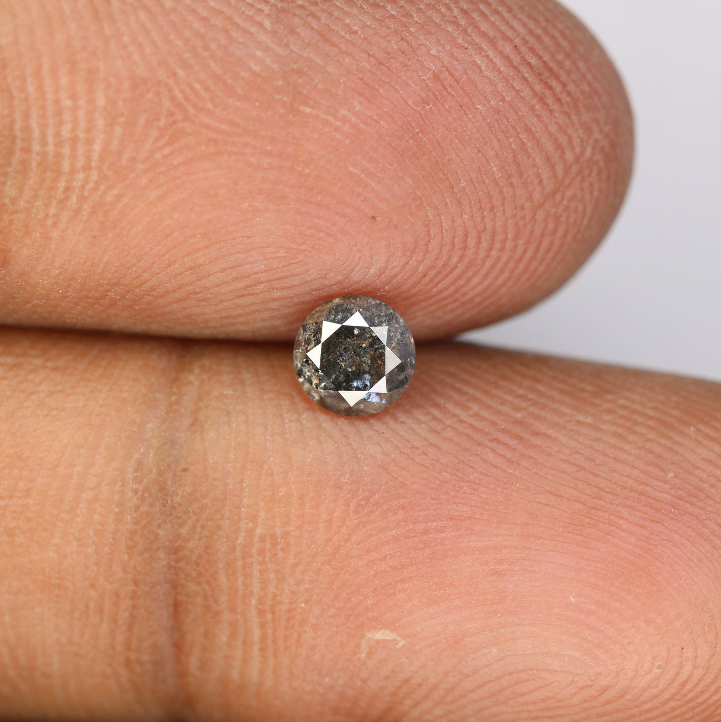 0.52 CT Salt and Pepper Round Diamond for RingFor Gold Ring Diamonds