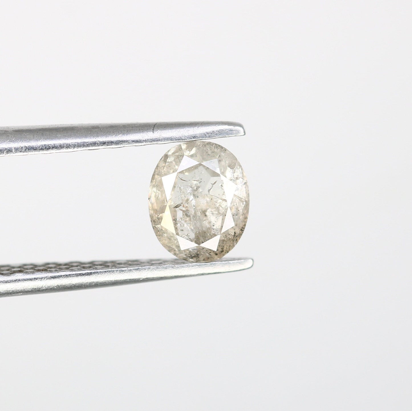 Salt and Pepper Oval Cut Diamond - Ideal for Engagement Rings & Elegant Gold Ring Jewelry for Unique Style