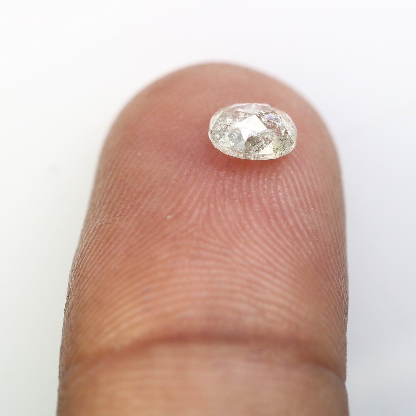 Salt and Pepper Oval Cut Diamond - Ideal for Engagement Rings & Elegant Gold Ring Jewelry for Unique Style