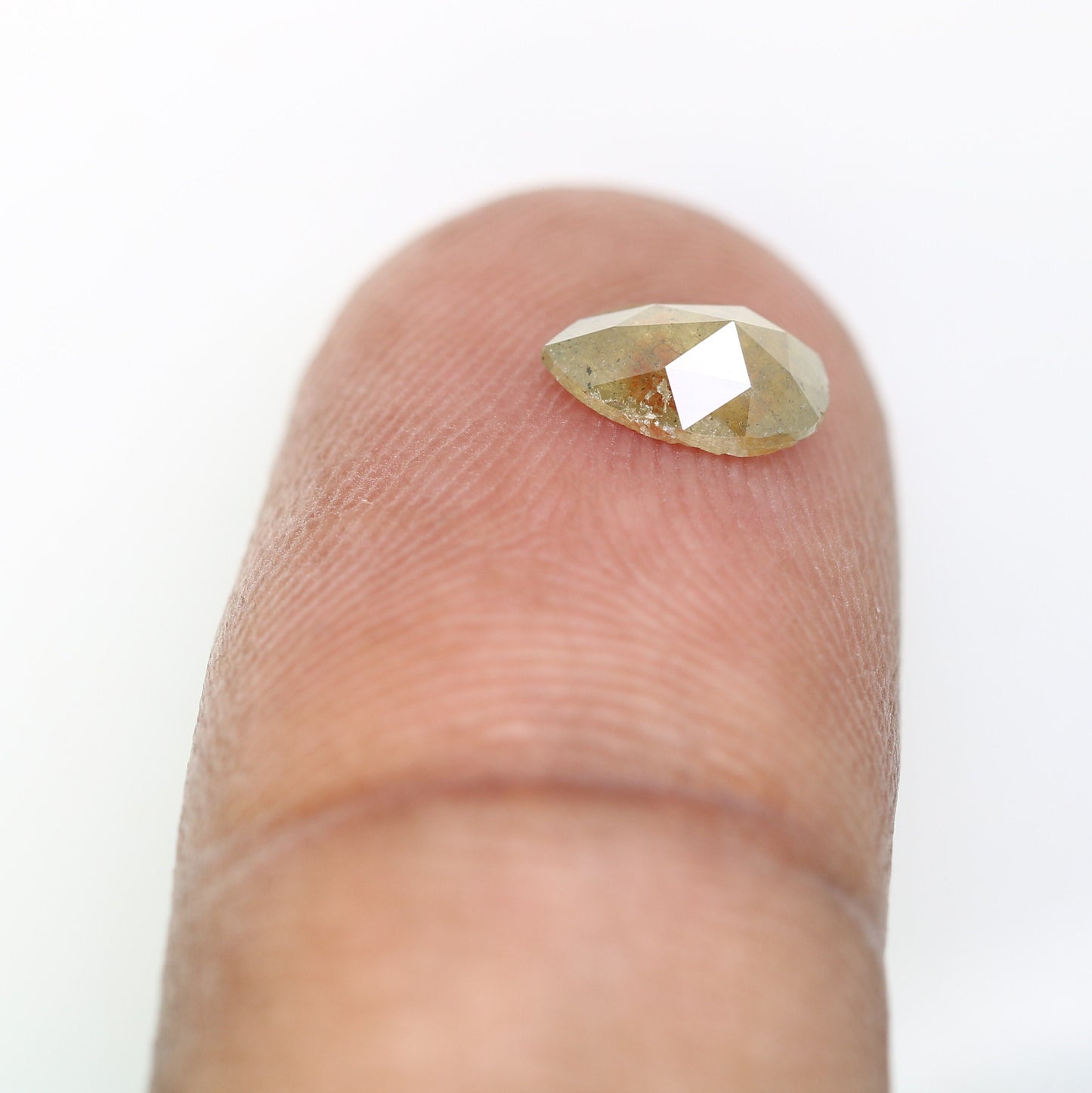 0.65 CT Green Pear Shape Diamond For RingFor Gold Ring Diamonds