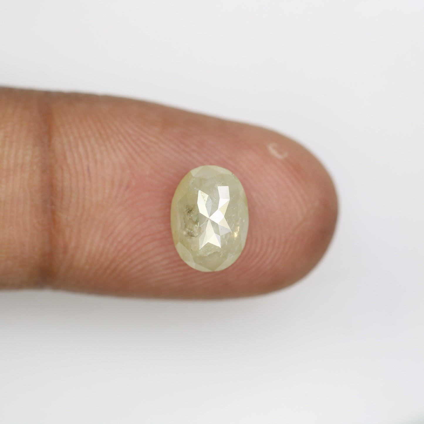 3.18 CT Oval Grey Diamond - Ideal for Engagement Ring & Stunning Gold Jewelry Design