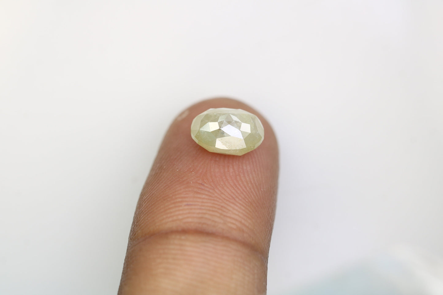 3.18 CT Oval Grey Diamond - Ideal for Engagement Ring & Stunning Gold Jewelry Design