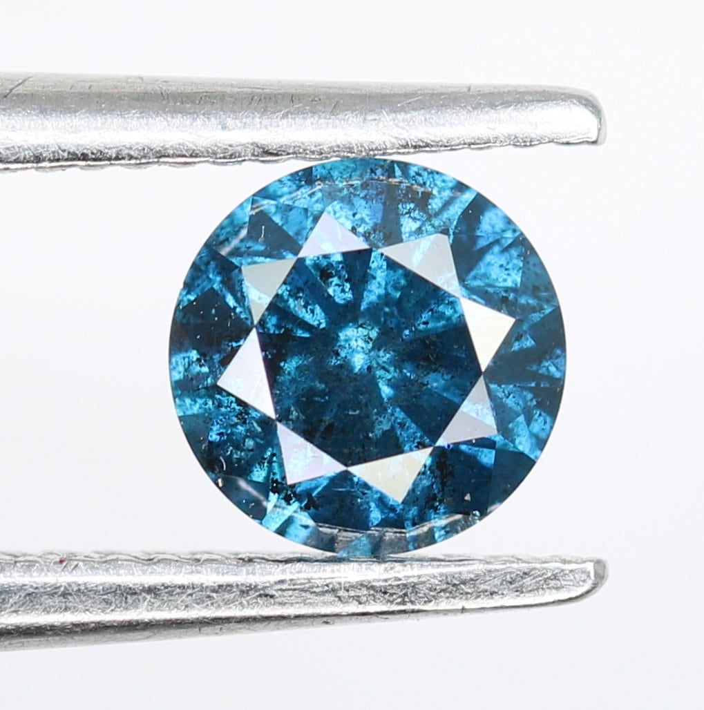 0.38 CT Vivid Blue Round Brilliant Cut Diamond Ideal for Engagement Bands and Gold Ring Settings
