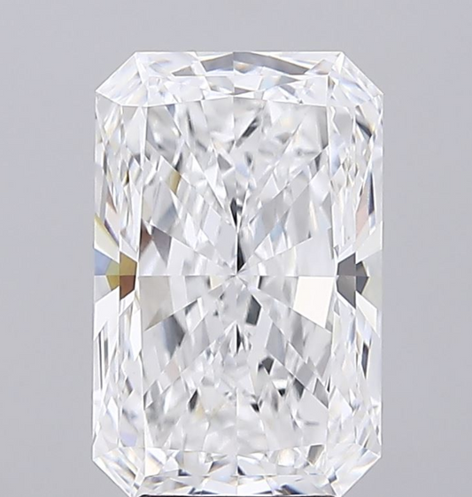 5 CT Radiant Cut Lab Grown Diamond IGI Certified