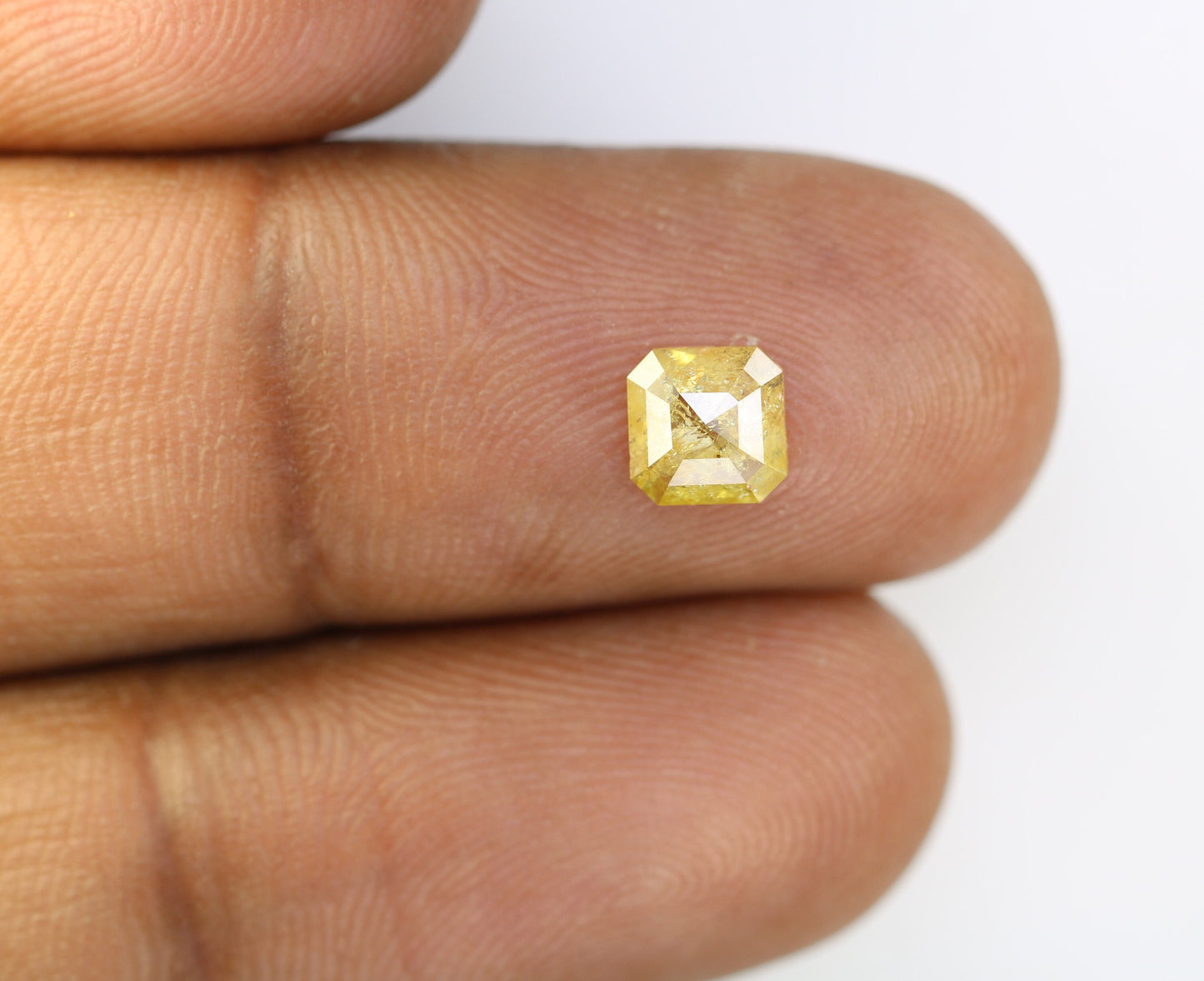 0.89 Carat Fancy Yellow Color Opaque Clarity Loose Polished Diamond For Promise RingFor Gold Ring Diamonds