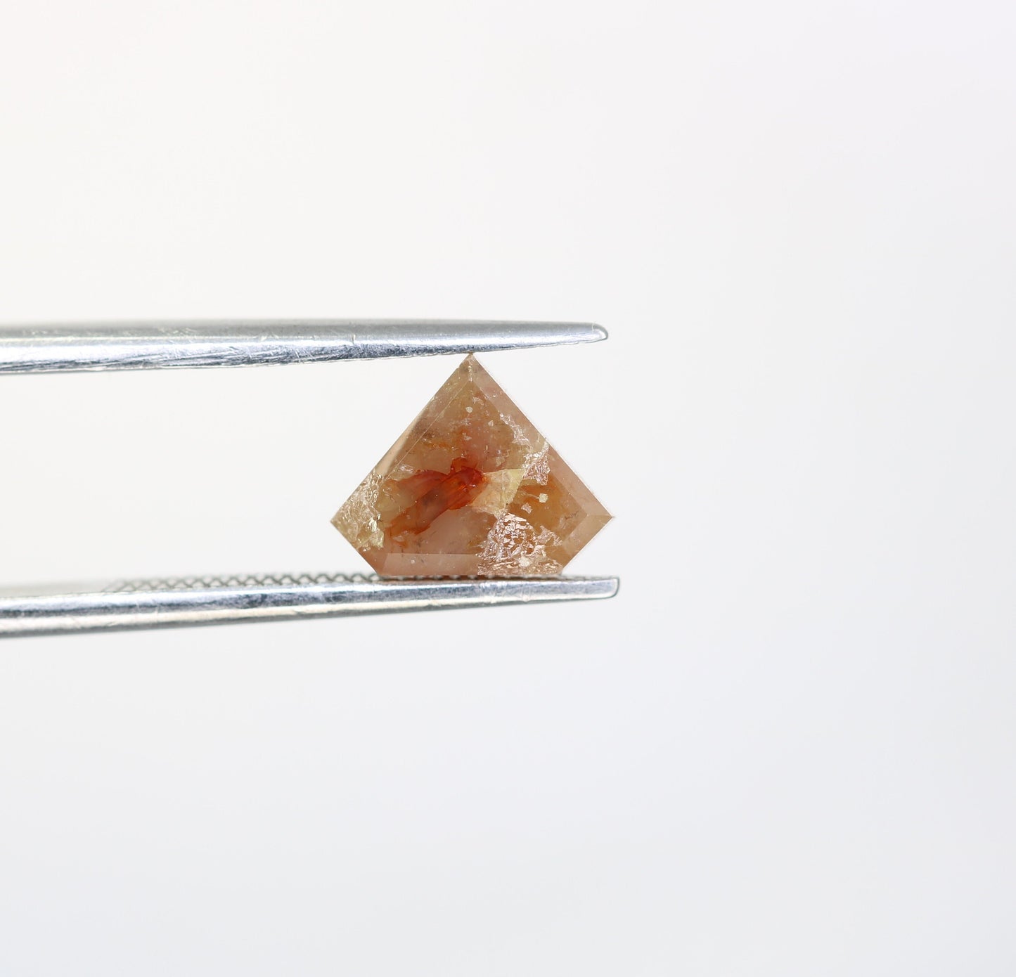 1.51 Carat Popular Red Color Diamond shaped Polished Diamond Fancy Engegament RingFor Gold Ring Diamonds