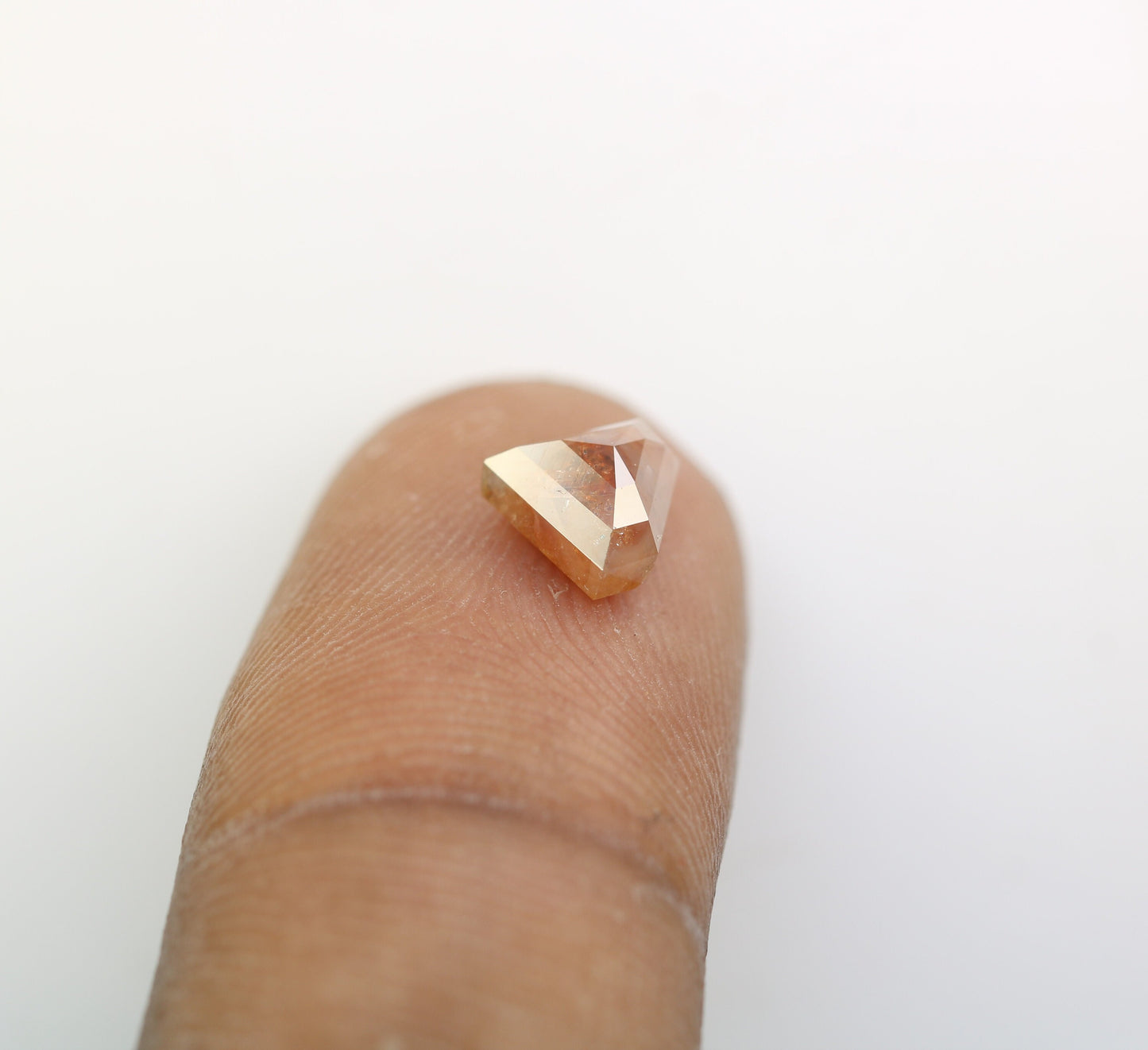 1.51 Carat Popular Red Color Diamond shaped Polished Diamond Fancy Engegament RingFor Gold Ring Diamonds
