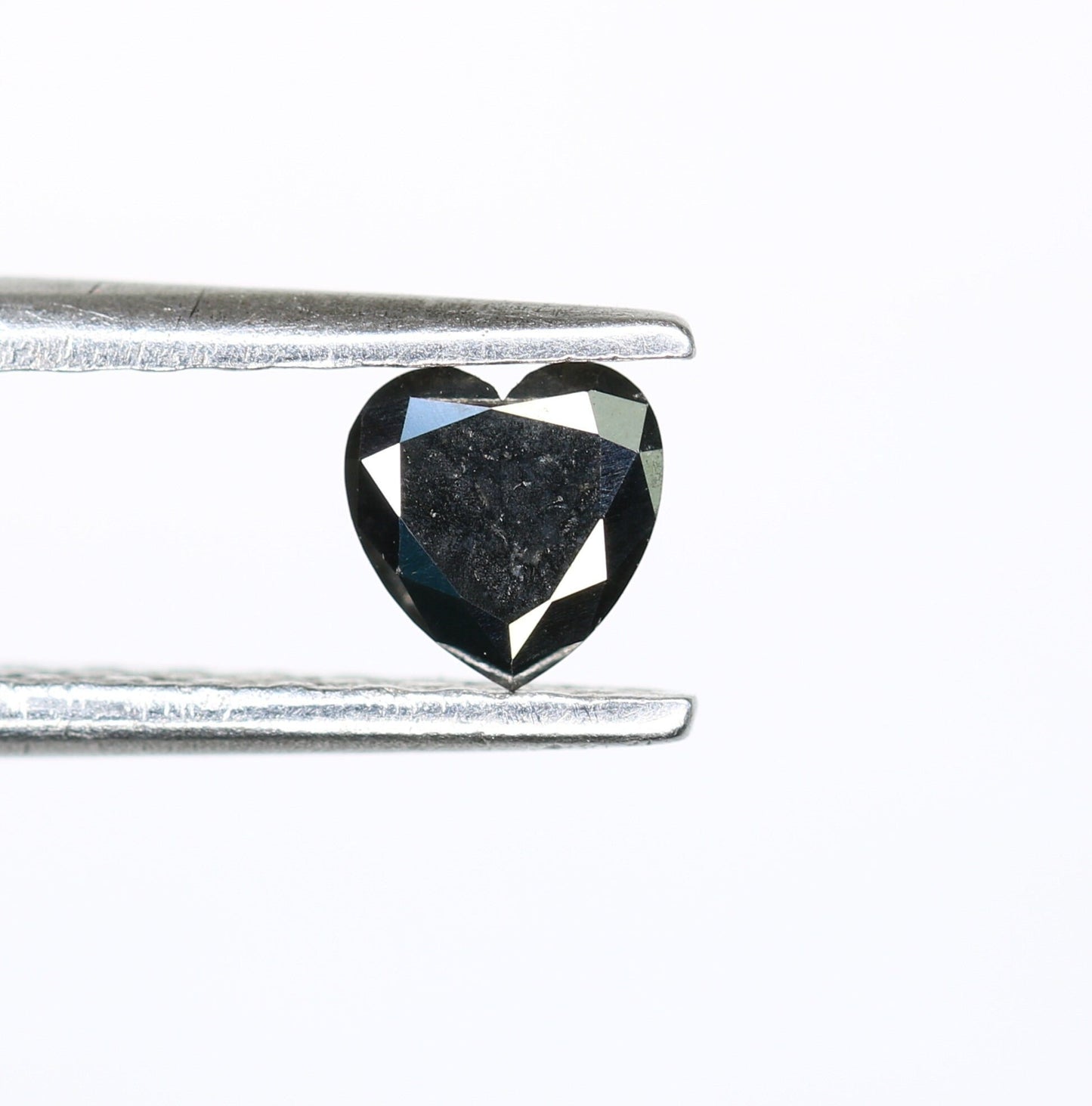 Heartfelt Elegance: 0.26 CT Heart-Shaped Black Diamond - Perfect for Every Occasion!For Gold Ring Diamonds