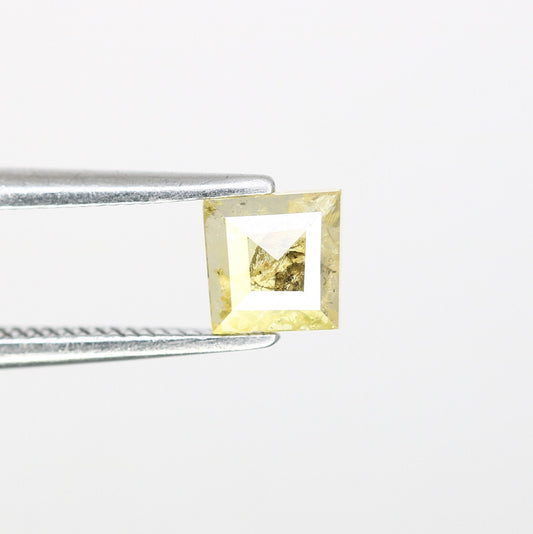 0.50 CT Geometric Shape Green Color Diamond For Multiple Occasions And WeddingFor Gold Ring Diamonds