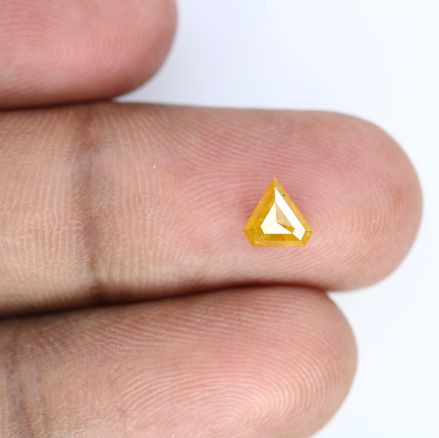0.62 CT Fancy Yellow Color Diamond For Multiple Occasions And WeddingFor Gold Ring Diamonds