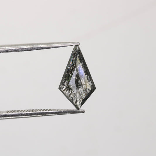 1.29 CT Gorgeous Black Rutile Kite Shaped Gemstone for Wedding Jewelry - Perfect Gift for Her with Gold Ring and Diamonds