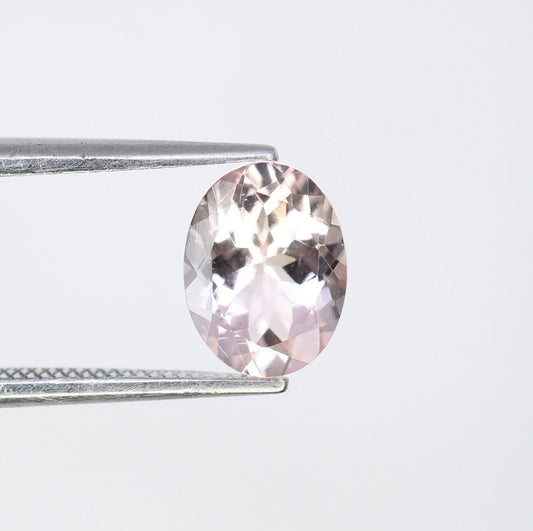 1.18 CT Pink Morganite Loose Gemstone - Oval Shape Natural Earth Mined Stone for Elegant Jewelry Designs