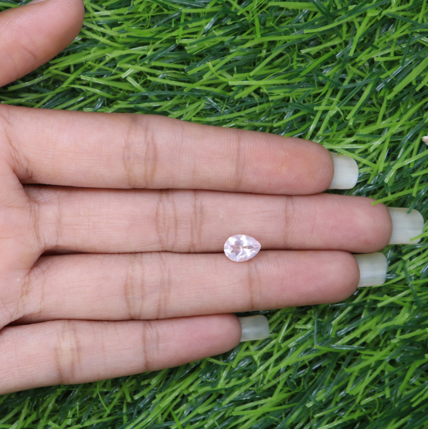 1.06 CT Beautiful Pear Shape Rose Quartz Gemstone for Pendant or Ring - Perfect Gift for Loved Ones