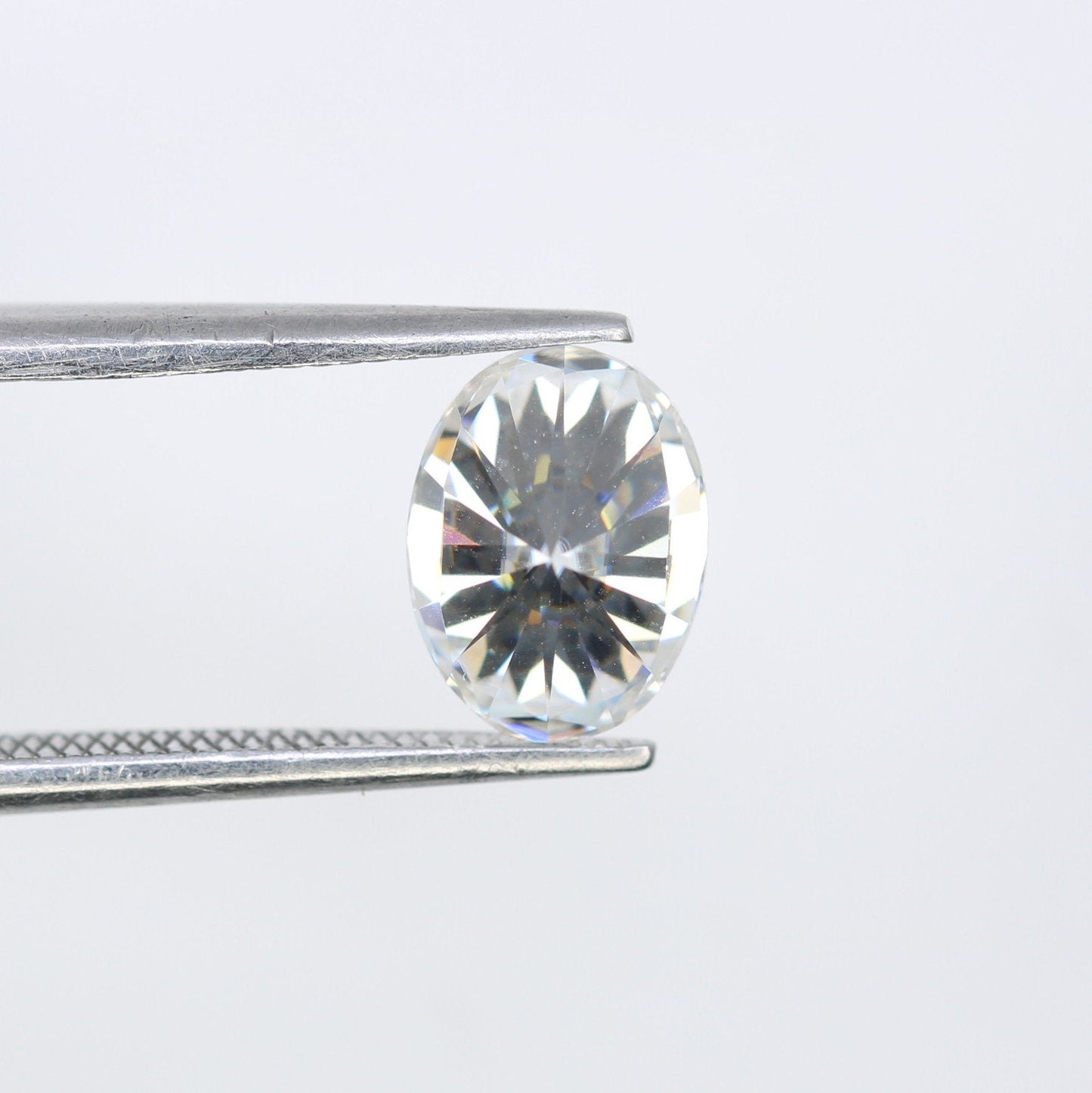 1.44 CT Moissanite Gemstone Oval Cut White Stone for Wedding Gift Perfect Proposal Ring and Jewelry for Daughter with Gold Ring and Diamond