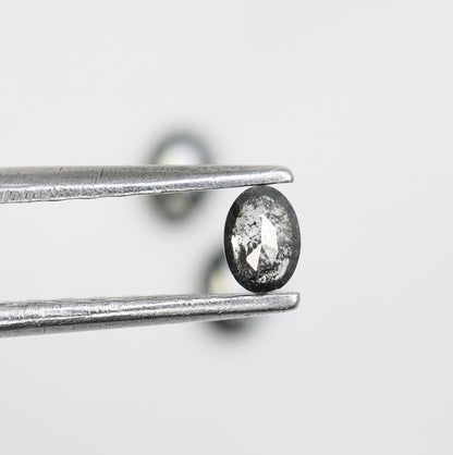 3.50 mm Loose Oval Salt and Pepper Diamond - Unique Gemstone for Custom Gold Rings & Distinctive Jewelry Creations