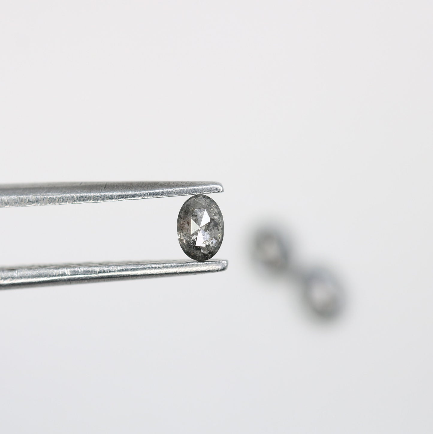 3.50 mm Loose Oval Salt and Pepper Diamond - Unique Gemstone for Custom Gold Rings & Distinctive Jewelry Creations
