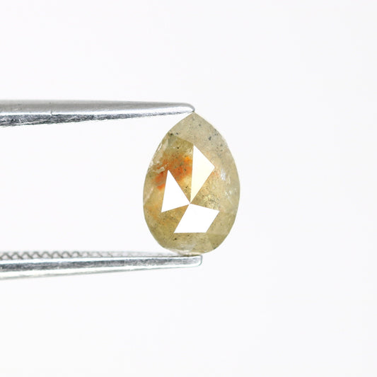 0.65 CT Green Pear Shape Diamond For RingFor Gold Ring Diamonds