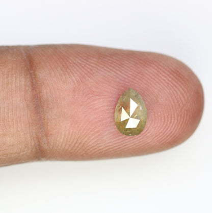 0.65 CT Green Pear Shape Diamond For RingFor Gold Ring Diamonds