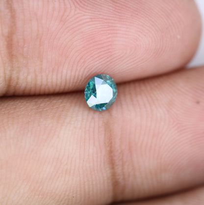0.52 CT Green Round Brilliant Cut Diamond for Engagement Rings and Gold Band Settings