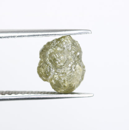 4.70 CT Light Green Rough Uncut Diamond For Engagement RingFor Gold Ring Diamonds